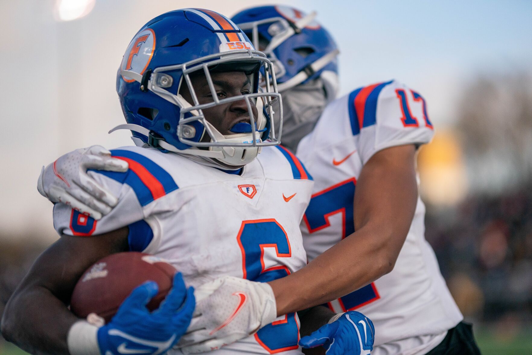 Class 6A football state semifinal: East St. Louis 32, Lemont 29